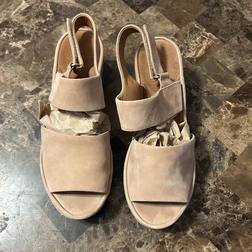 Clarks Clarene Nubuck Wedge Sandals - Picture 2 of 8